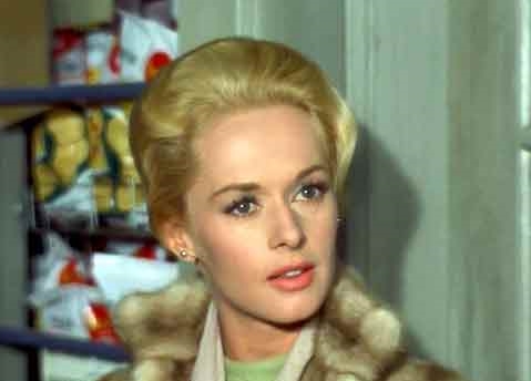 Actress In The Birds 60 Photos - Moonagedaydream.film